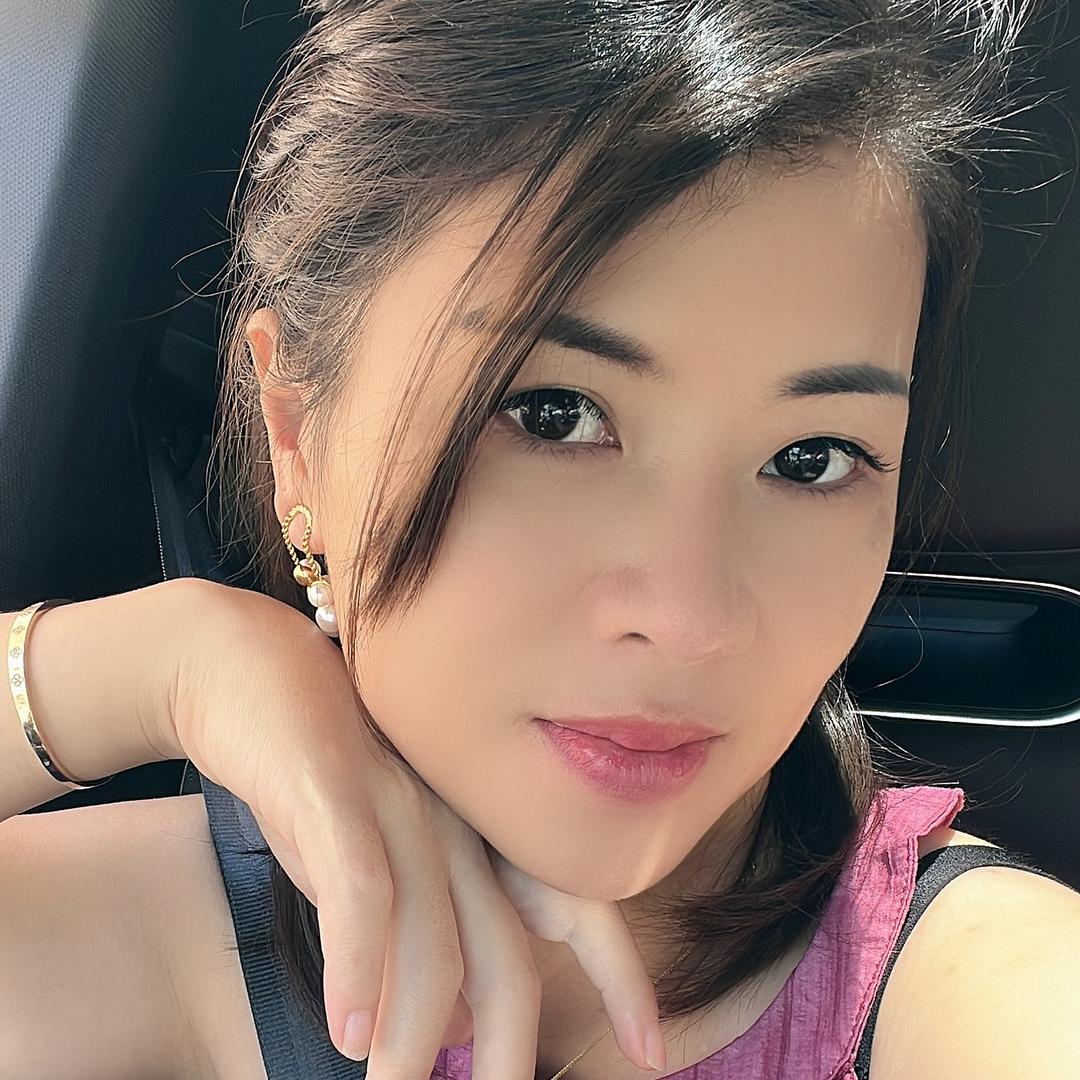 @依依