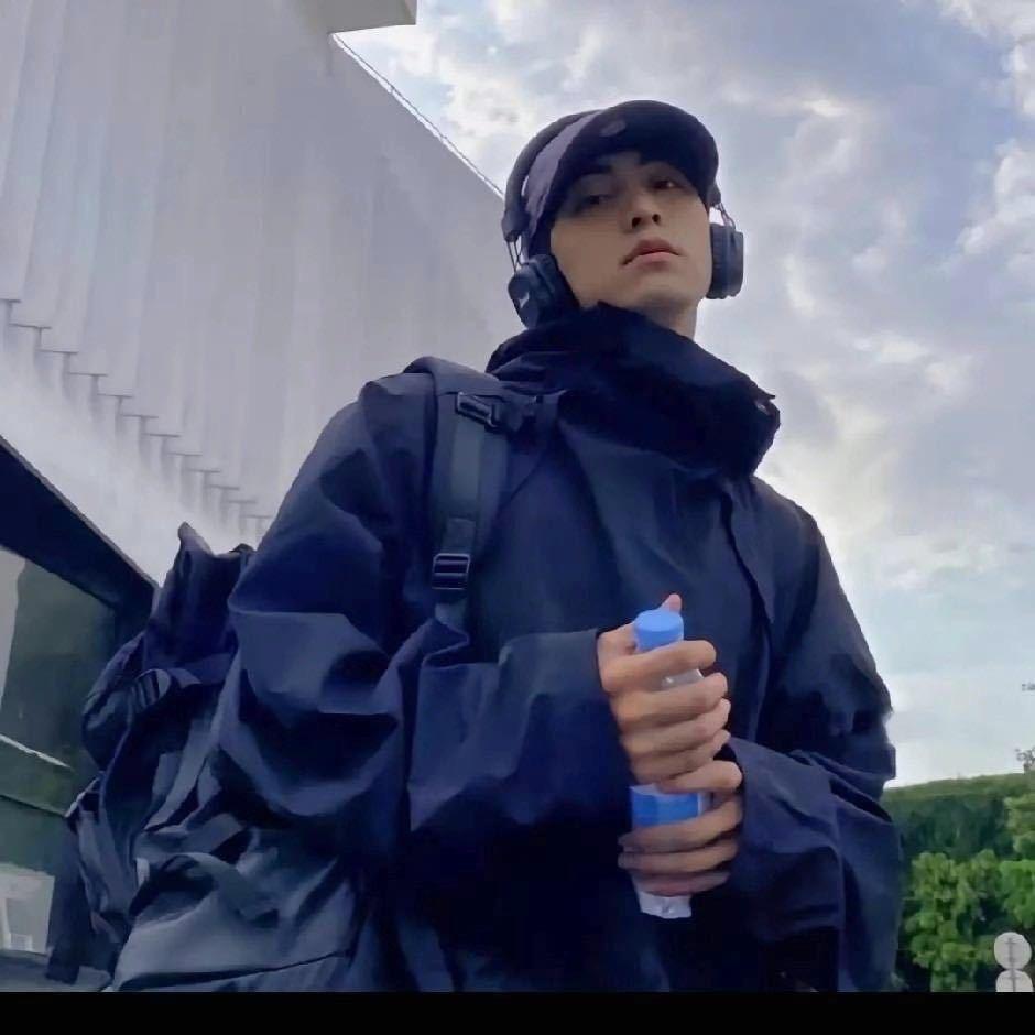 PPT数藏创始人-雷子