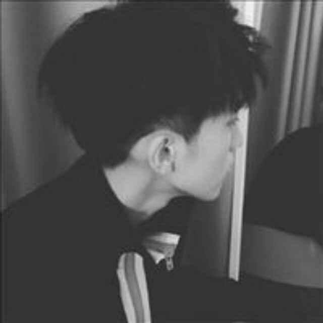 ゜　物是人非