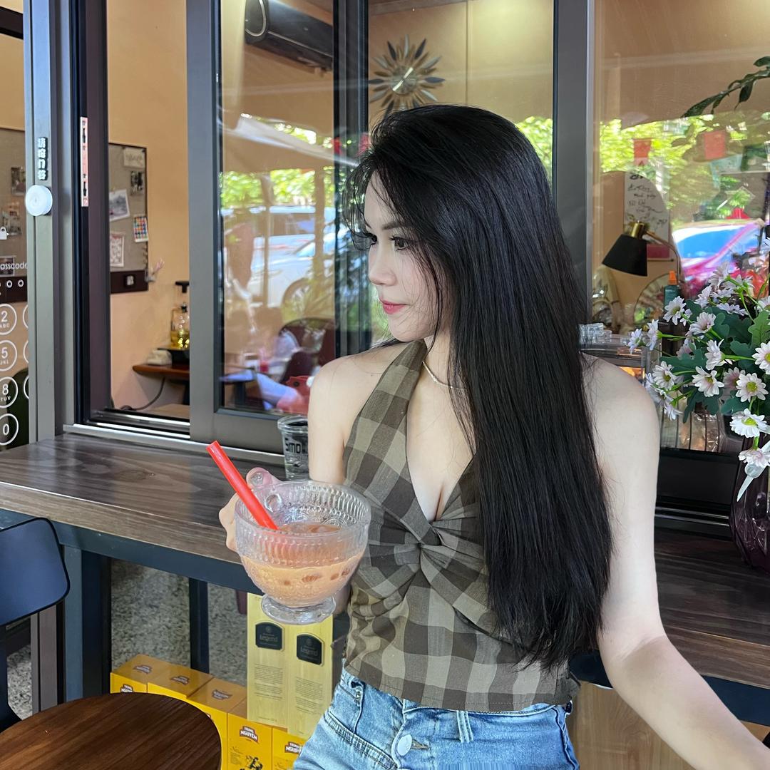 奈奈_