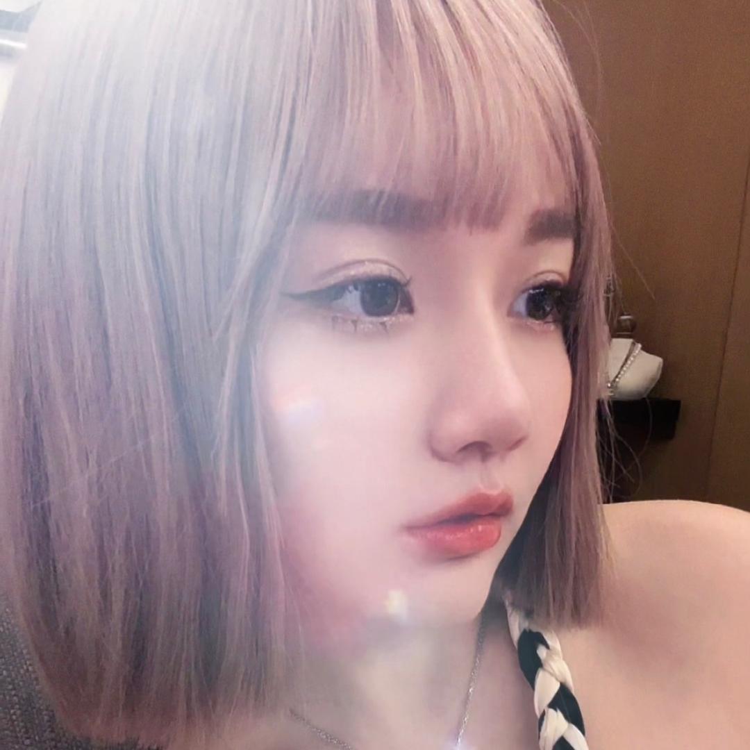 小姐姐吖🇰🇭