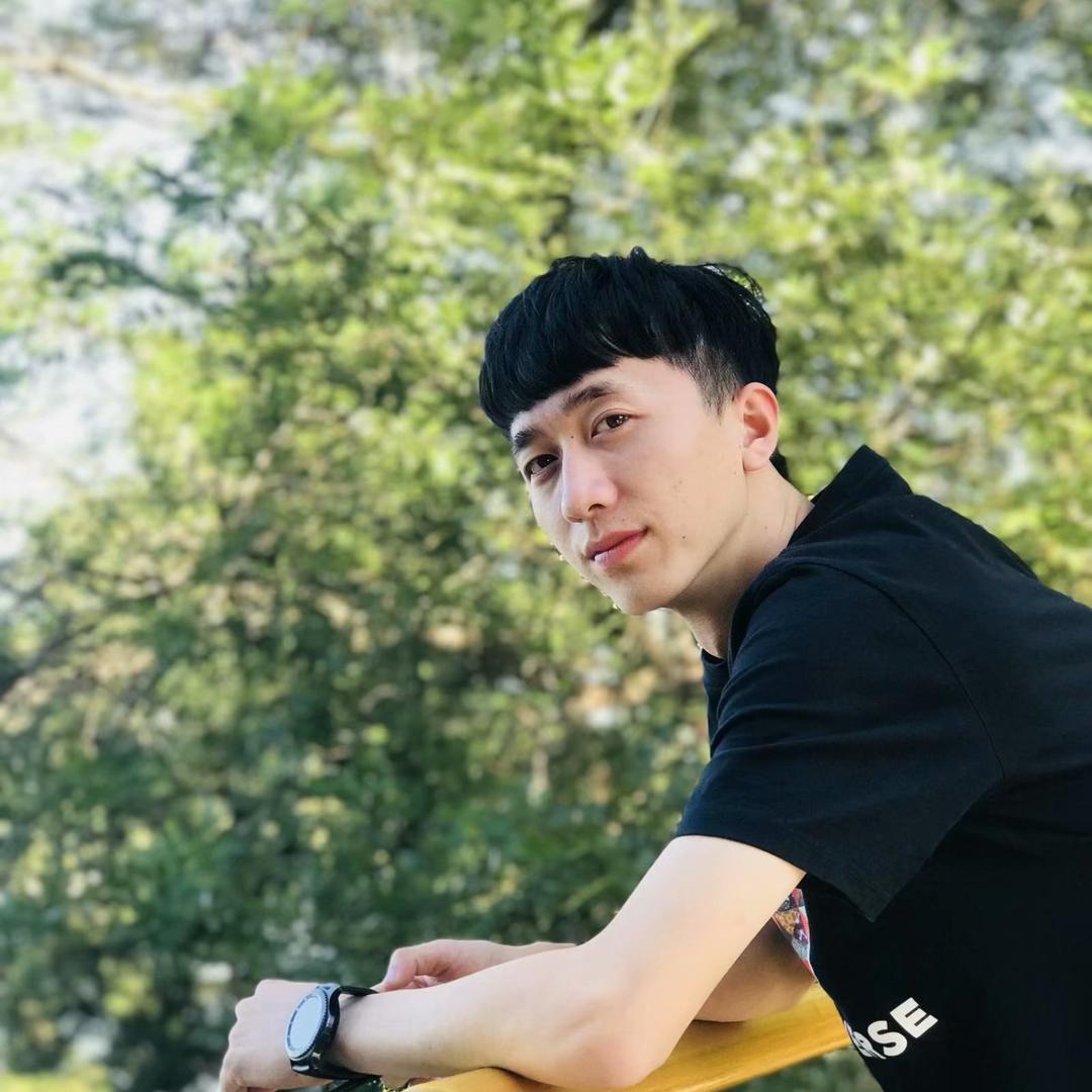 @胡
