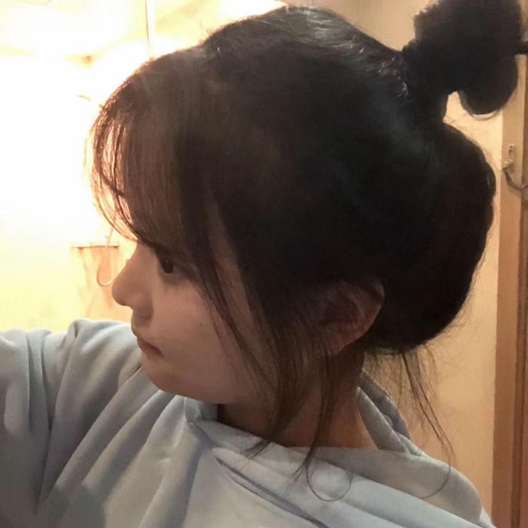 默.