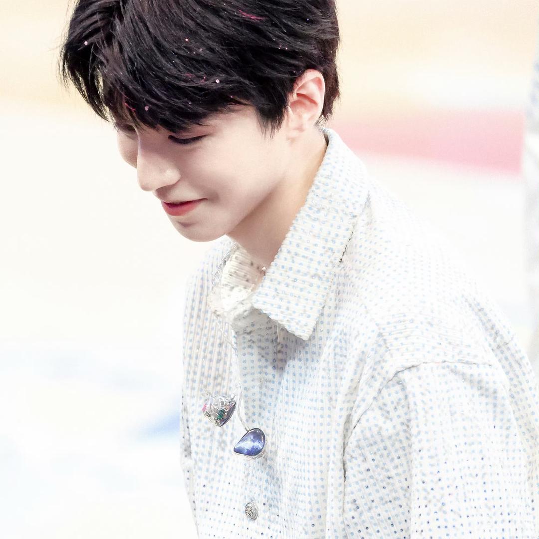 丶偏偏意气用事