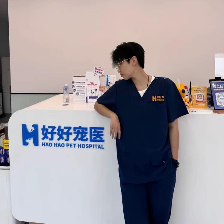 总被狗咬的小淇