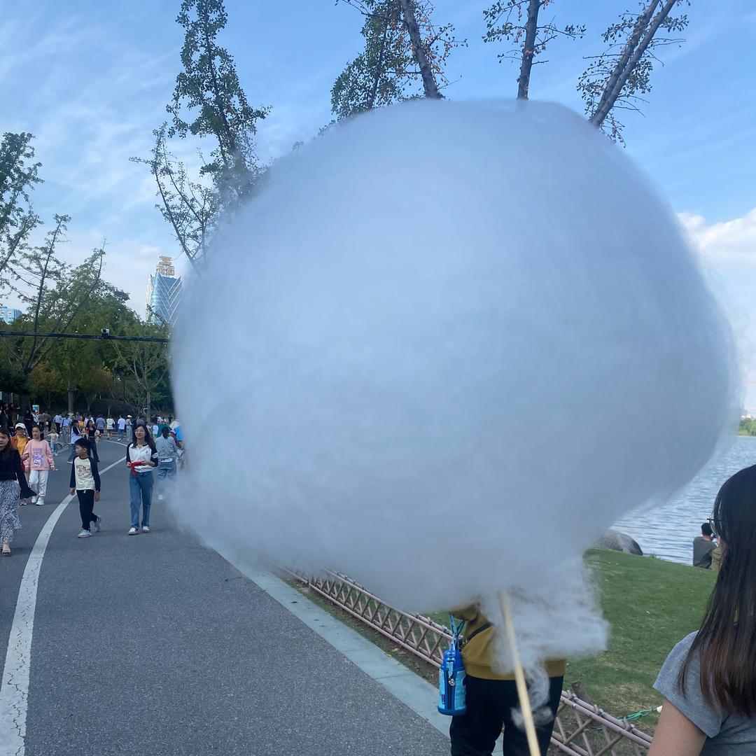 爱财爱己