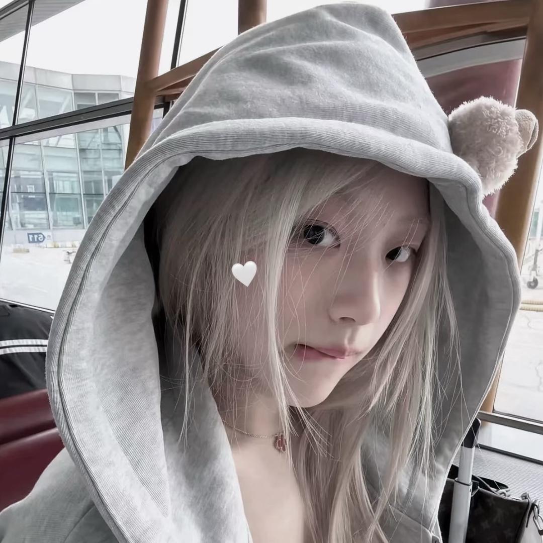 小懒起晚了⁷²⁶¹