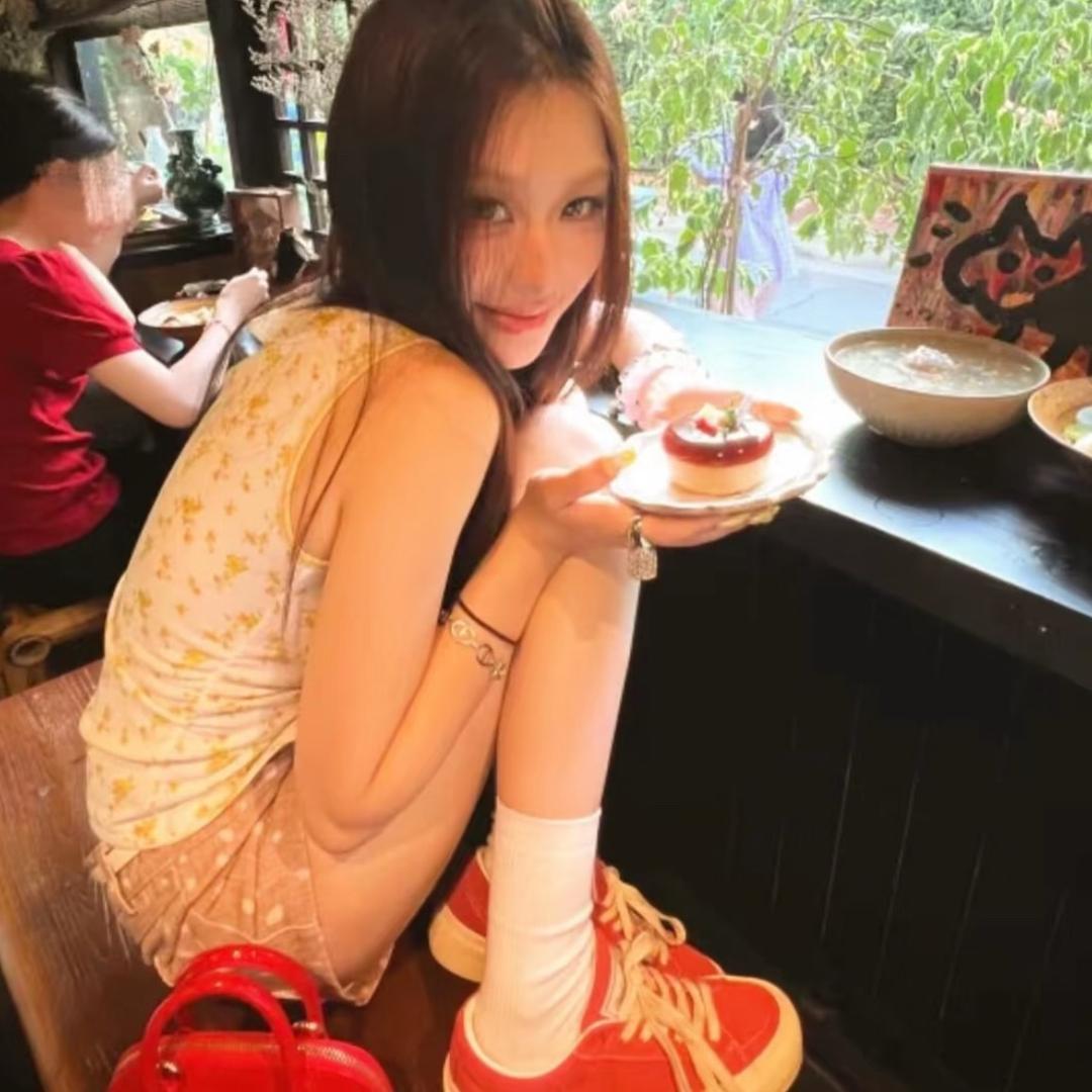 凌晨QIAN