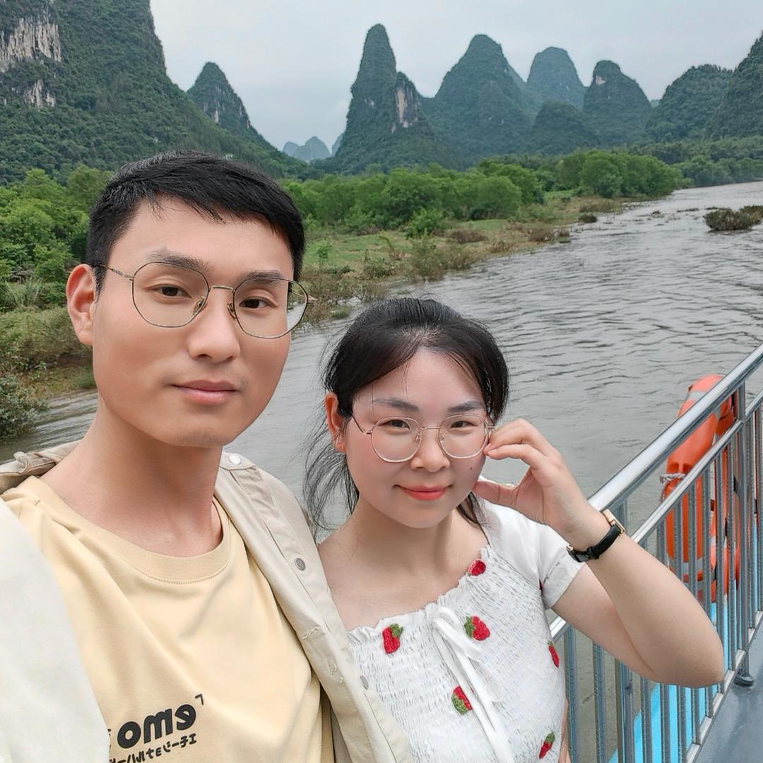 阿峰夫妇探武汉