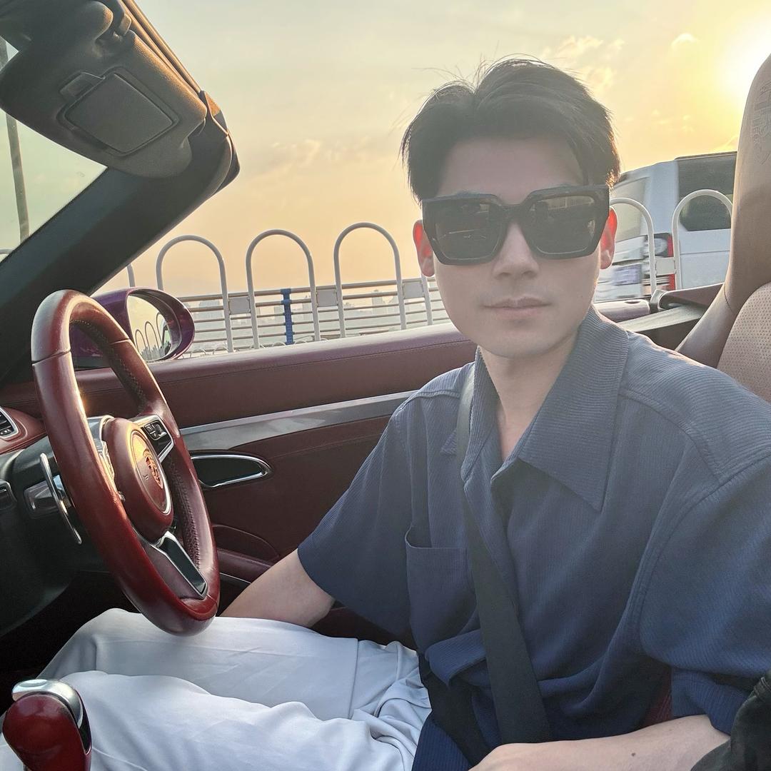 🥕嘉延的小明同学🥕