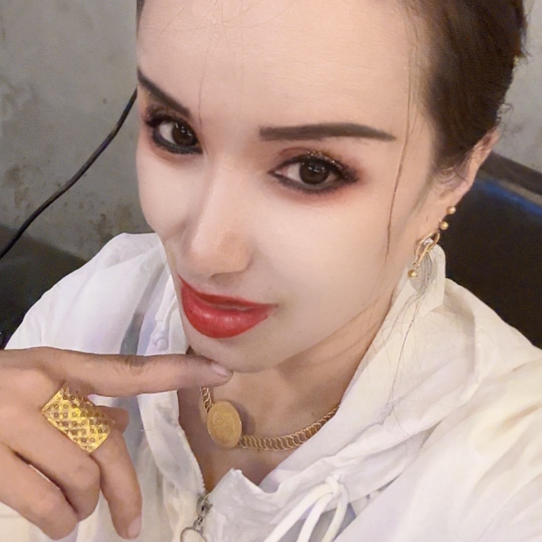 阿克苏市几分以往服装店