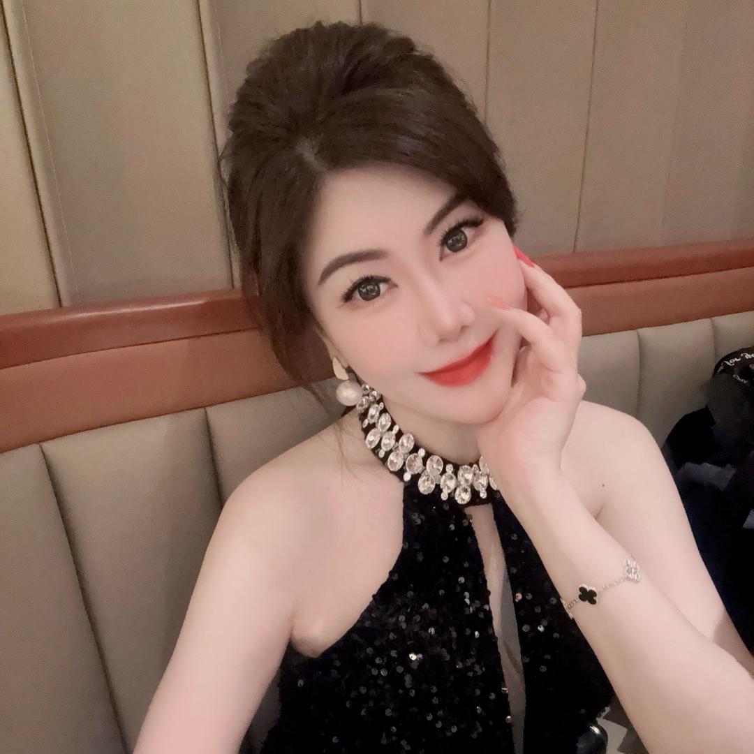 👑🦋女王殿🦋👠👑