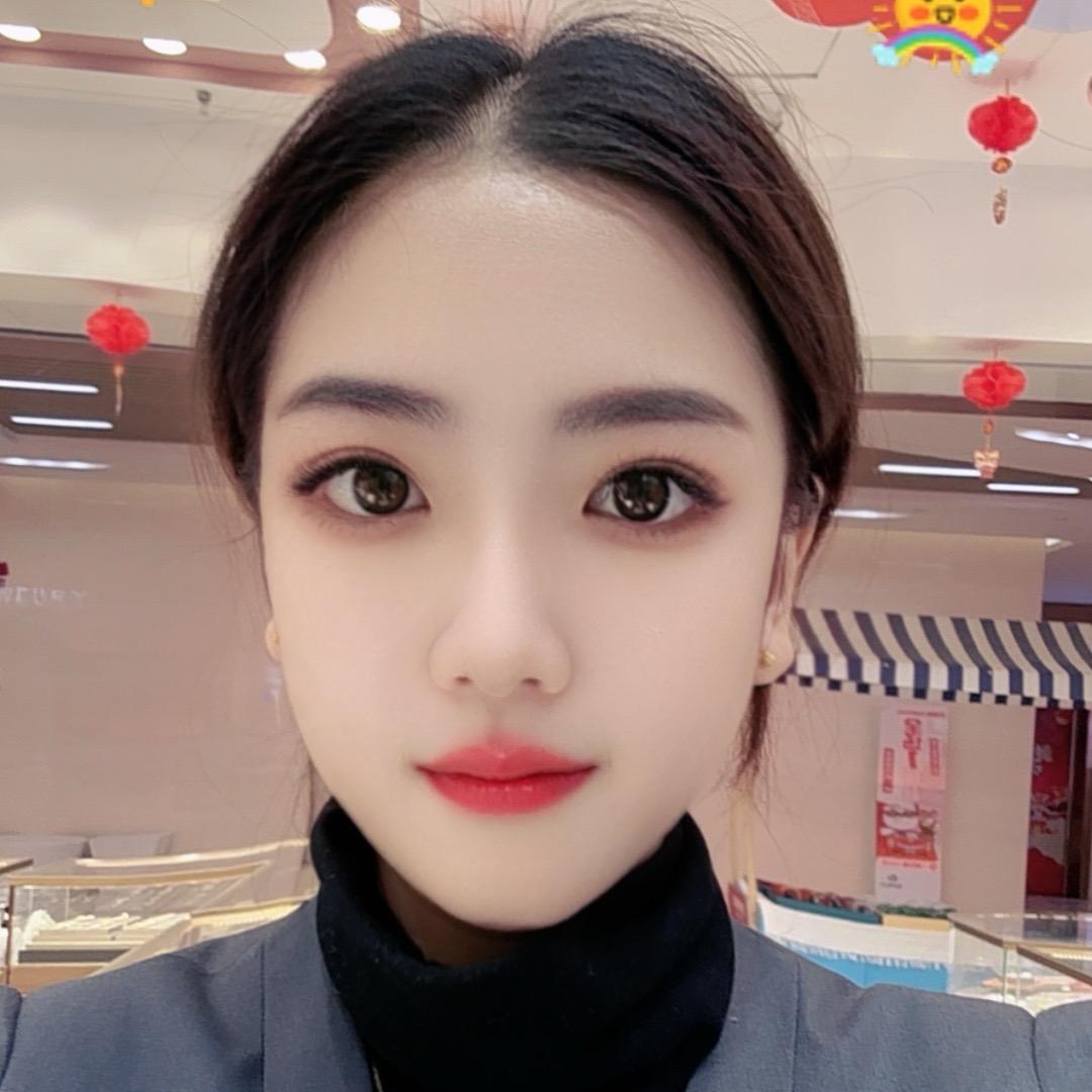 世纪缘雪山万达店李英