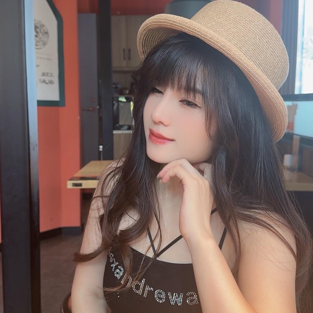 茜茜