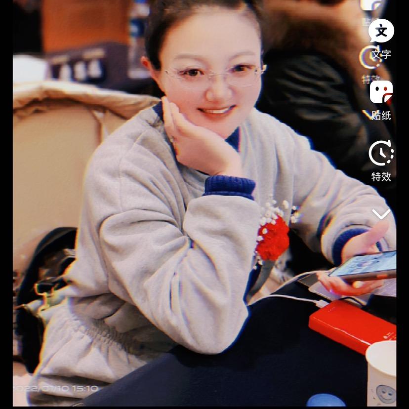 红儿（美衣天地）