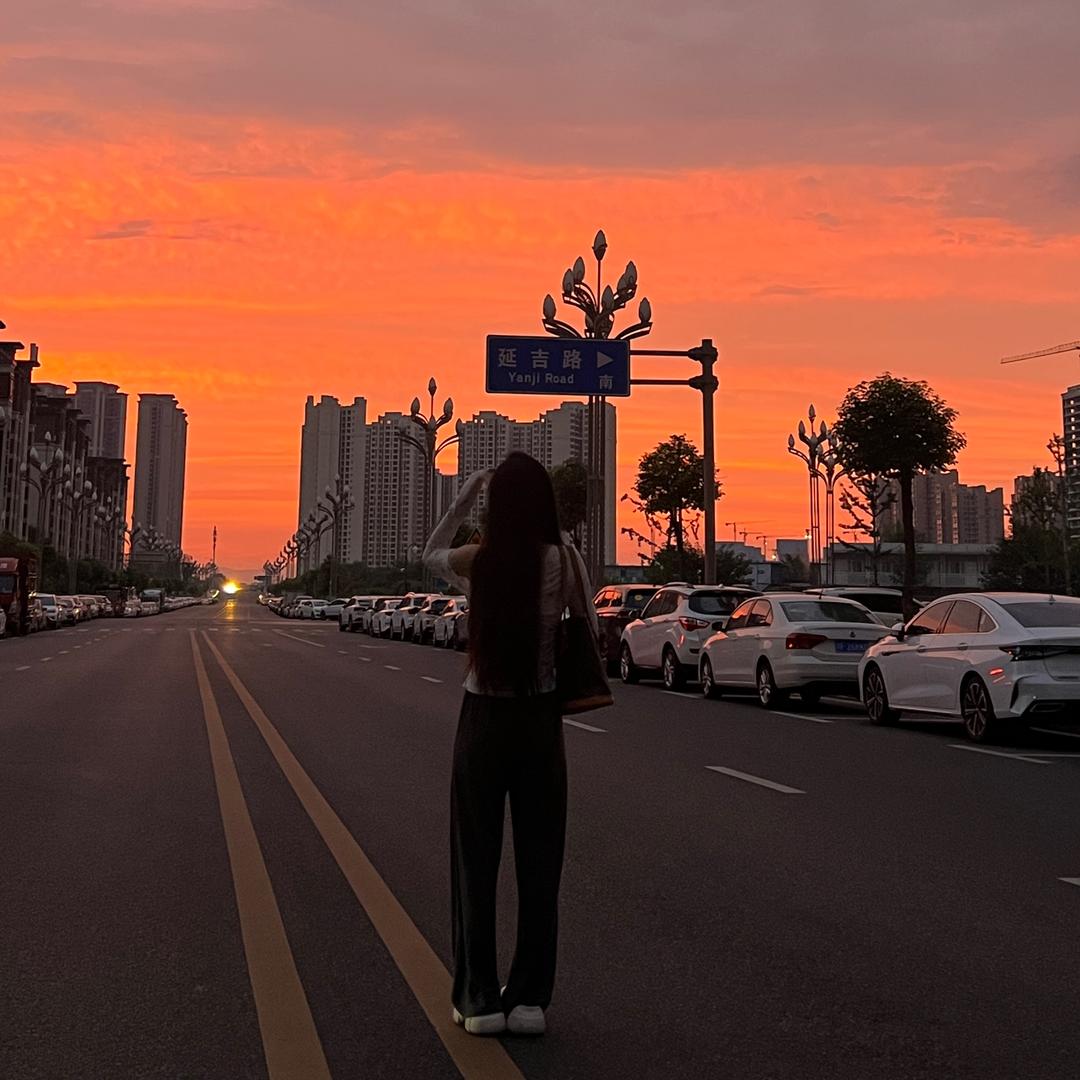 少吃辣条～