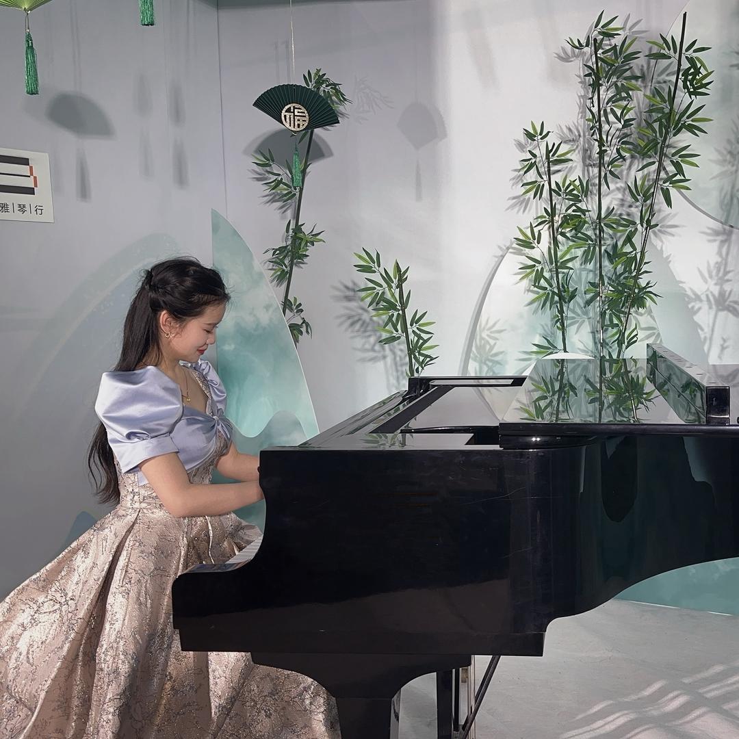 🎹郑郑日上