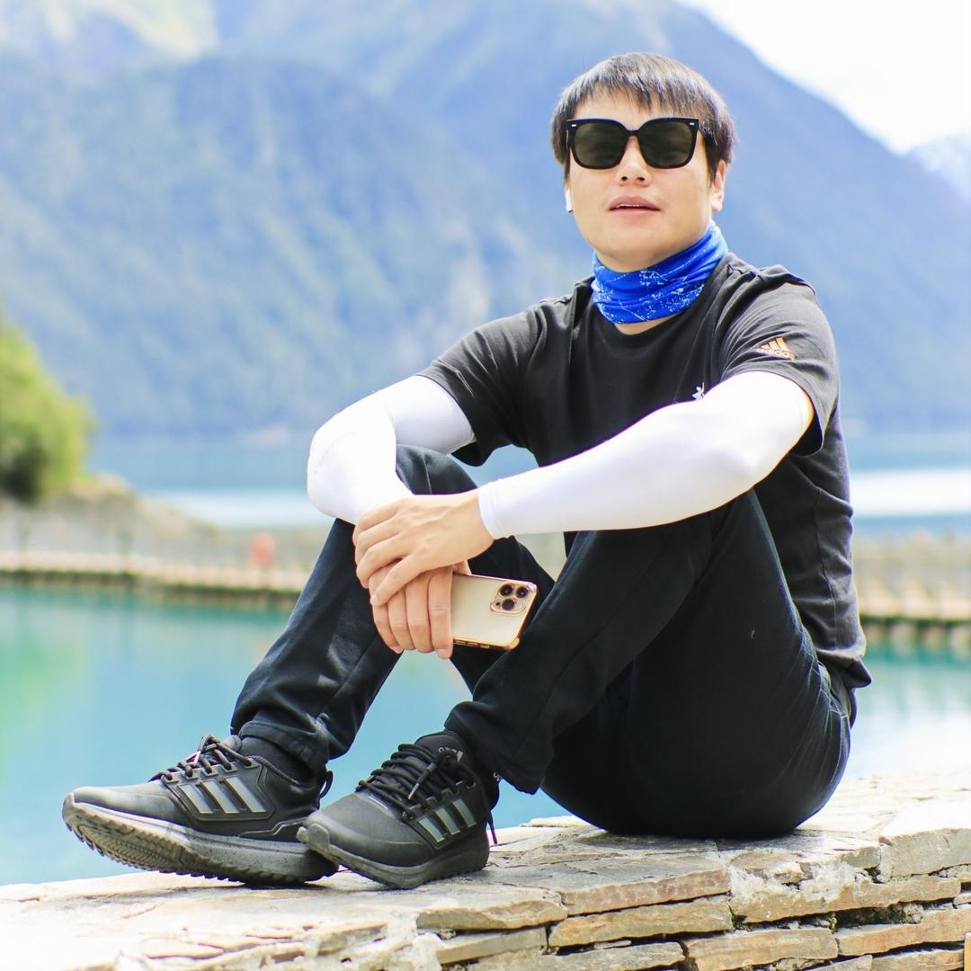 展桦（旅游.绣花章的世界