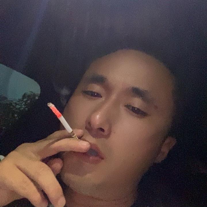 㣻罖