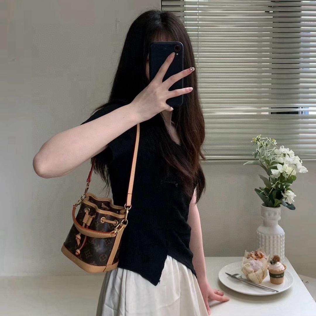 互召文女子专卖店