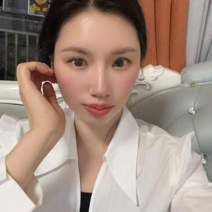 镇雄高婷不胖了