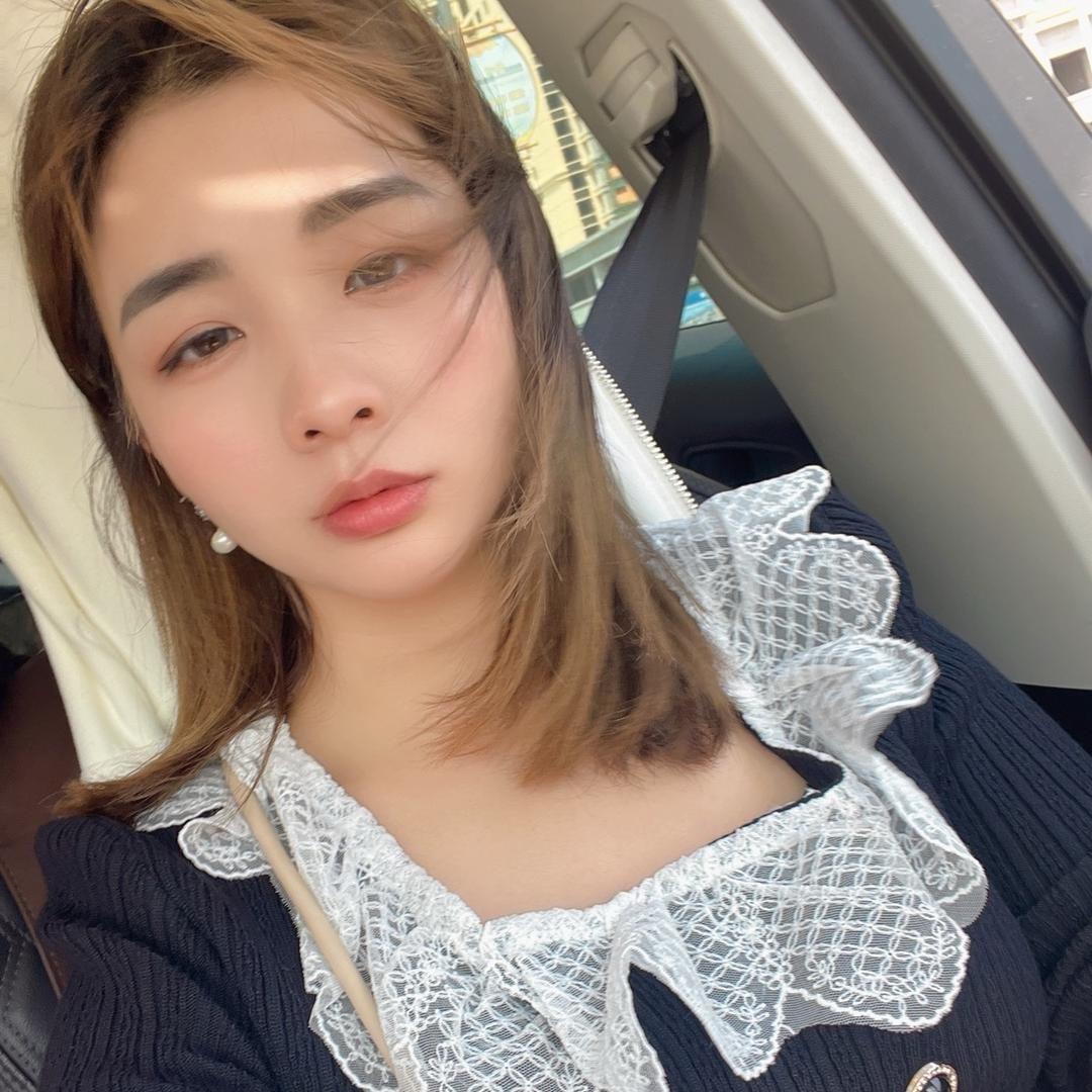 妞、坚强