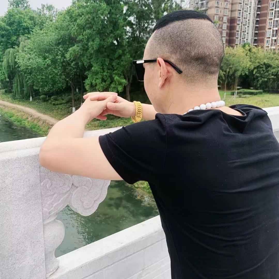 东门峰哥