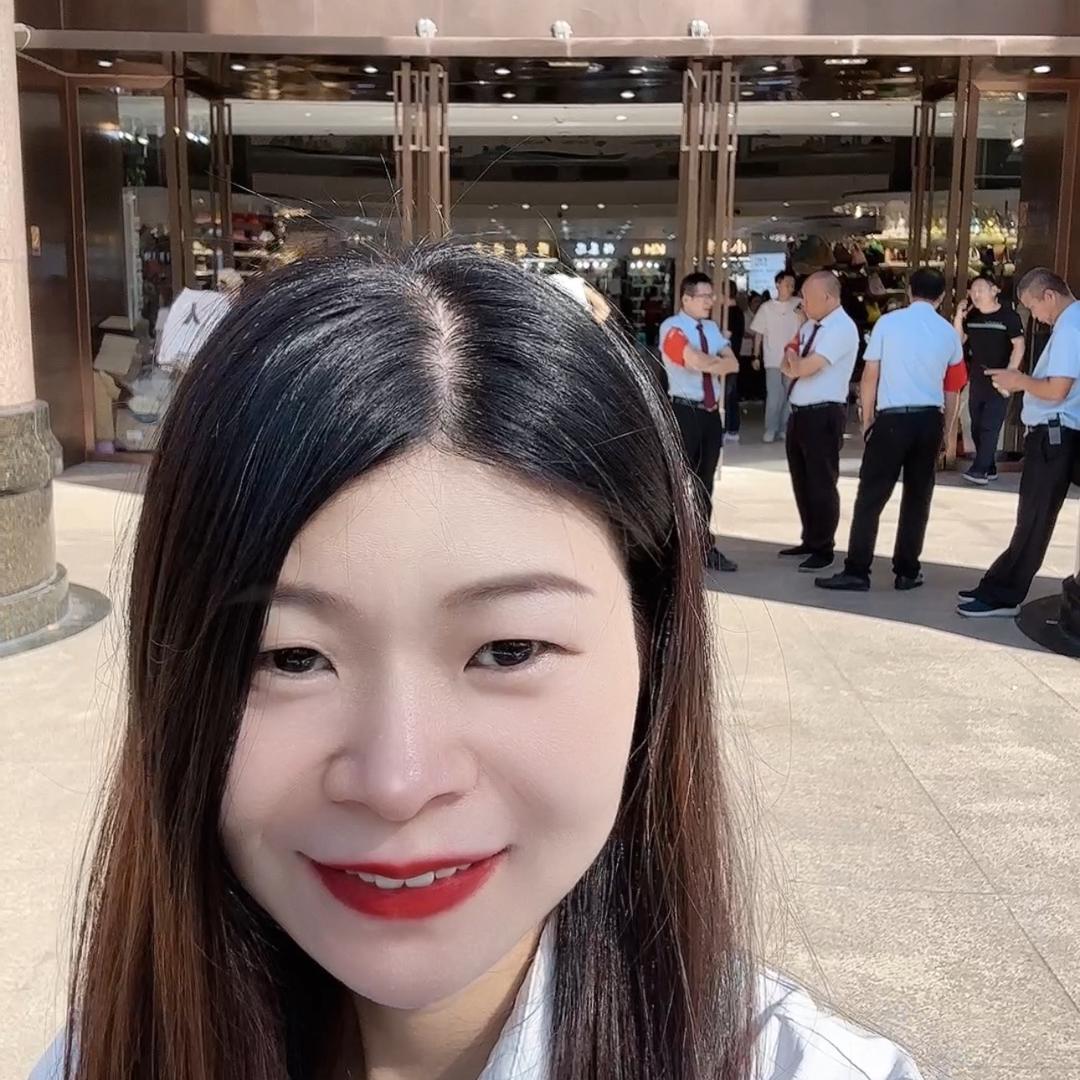 广州服装加工-小雨