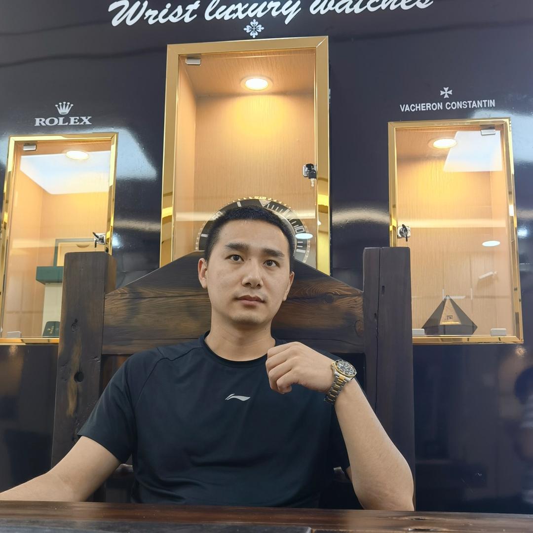 青岛腕奢名表  世明