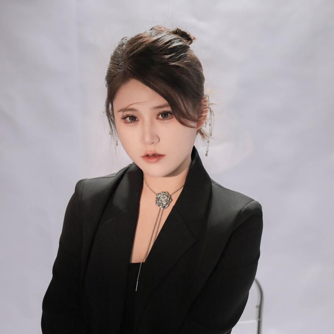 Xy欣壹美学创始人欣欣