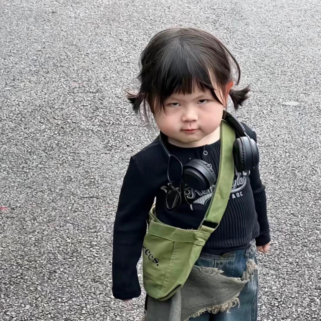 大手牵小手