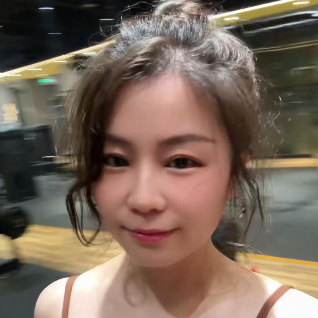 爱放屁的多