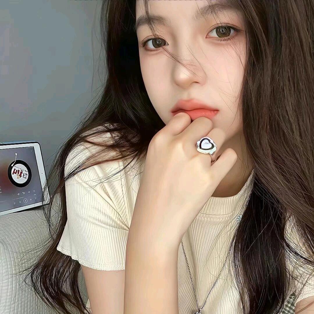 泡芙小姐