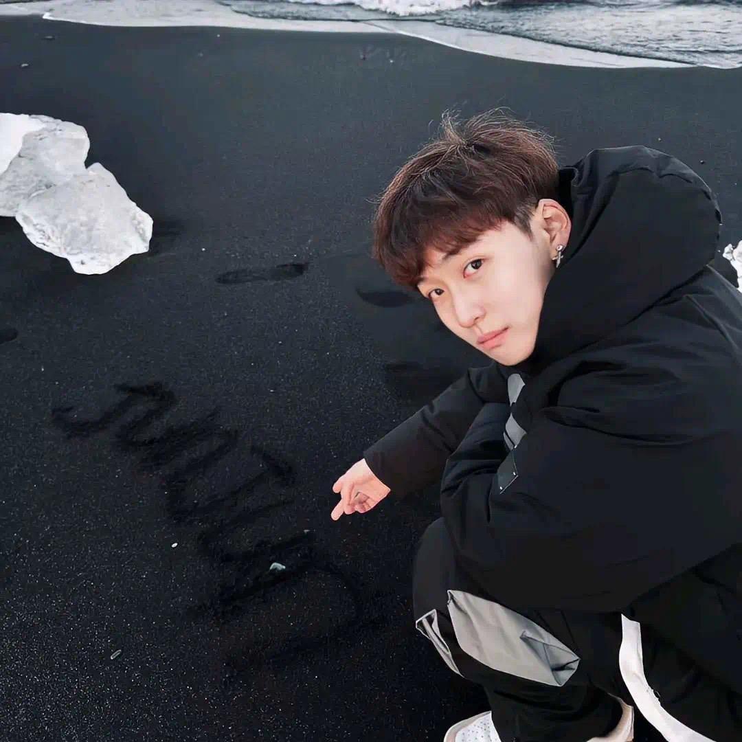 男 二