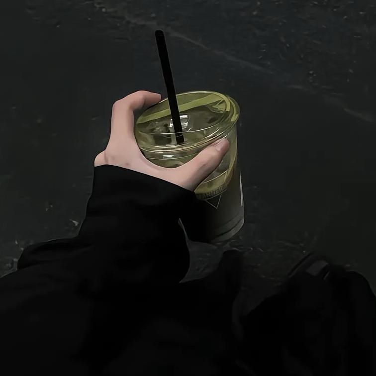 CF警