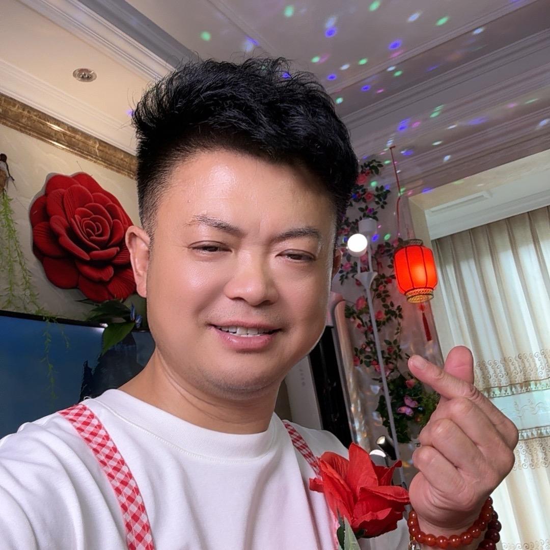 阳光哥（大号下午5.18分开播）