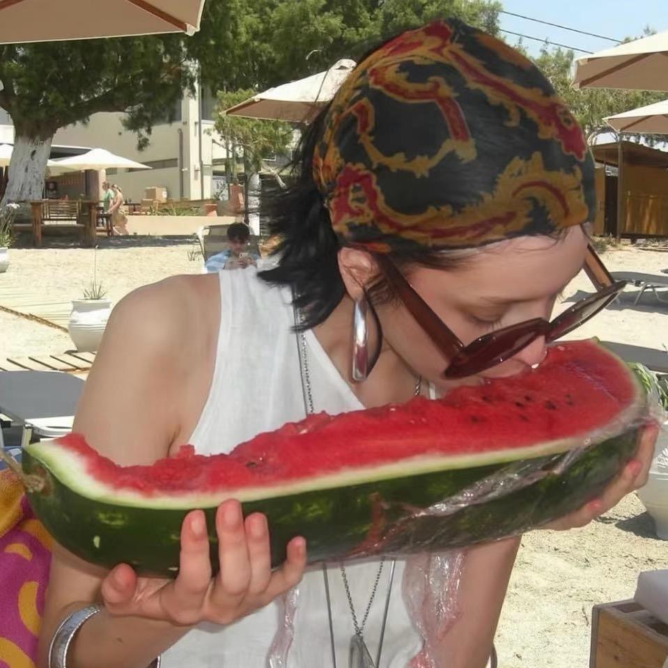 纯爱狂野大蟑螂🪳