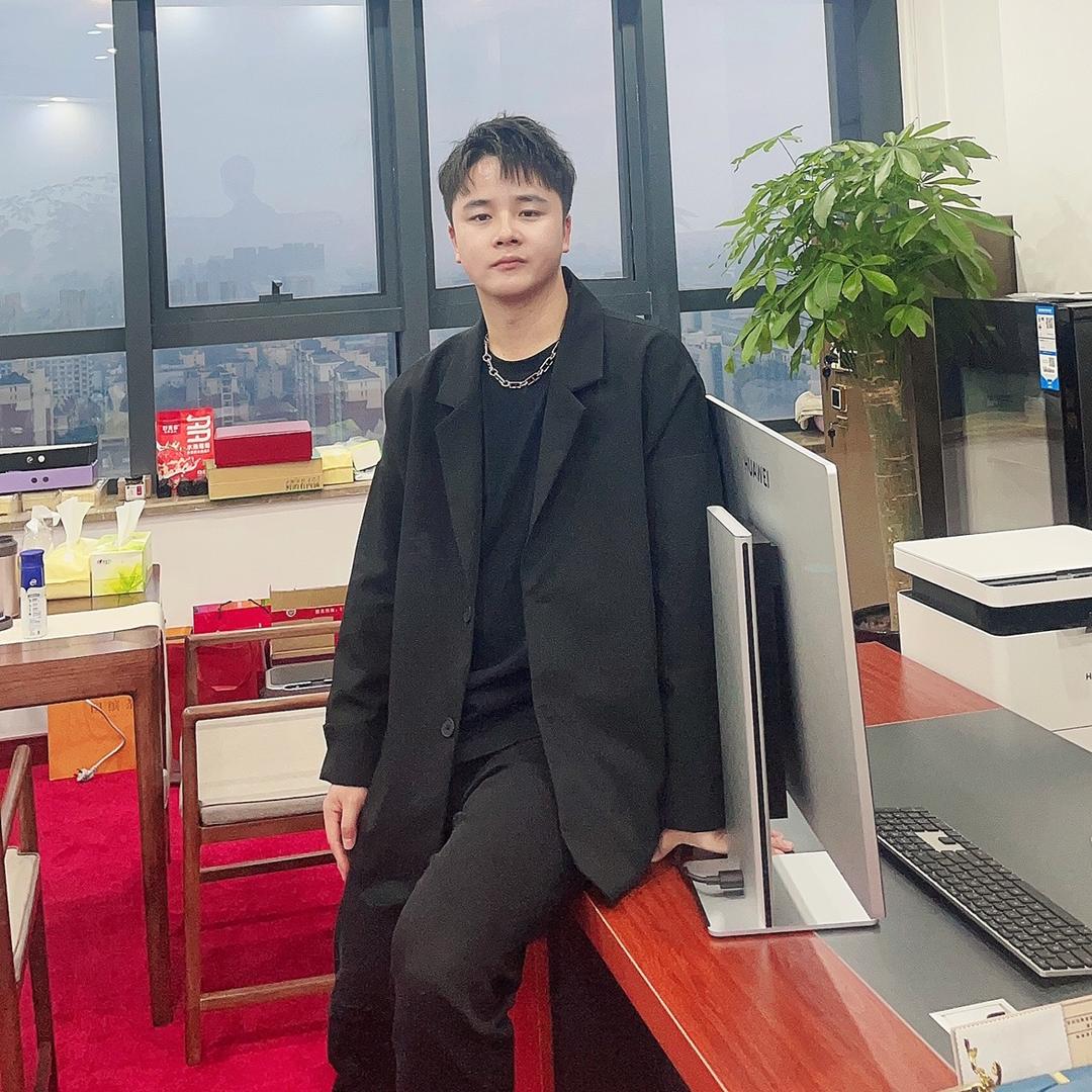 赞歌不唱赞歌