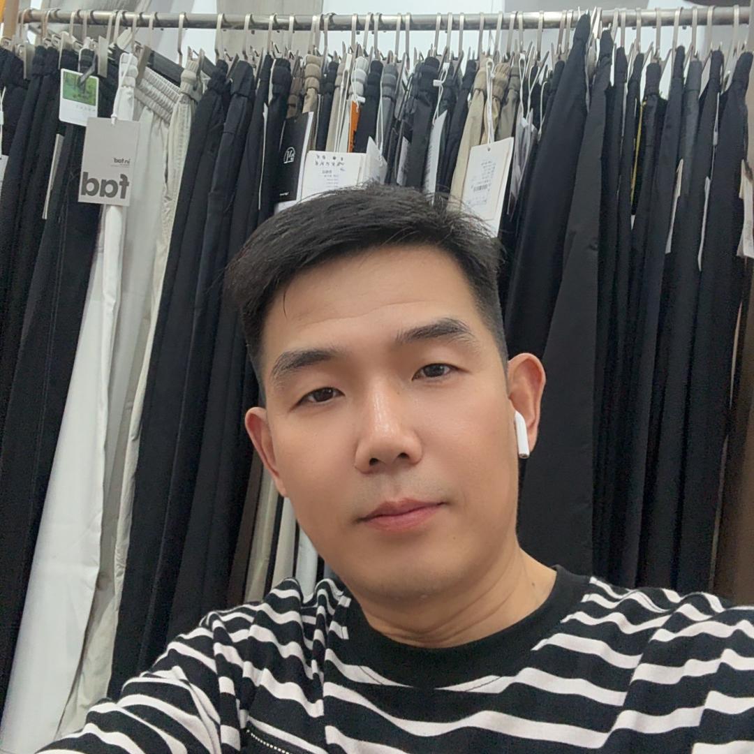 运城肩并肩男装2
