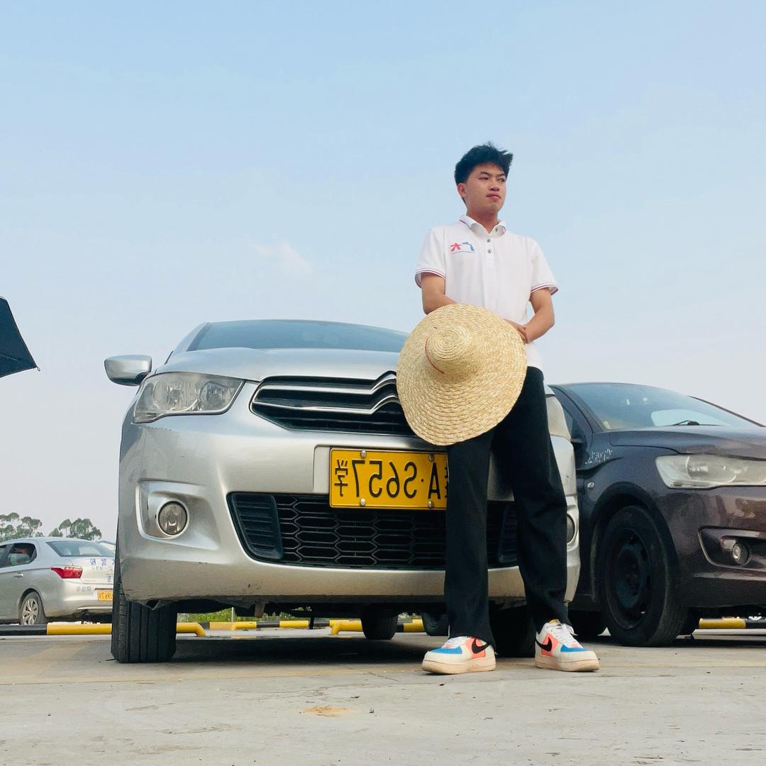 扶绥大众驾校黄教练