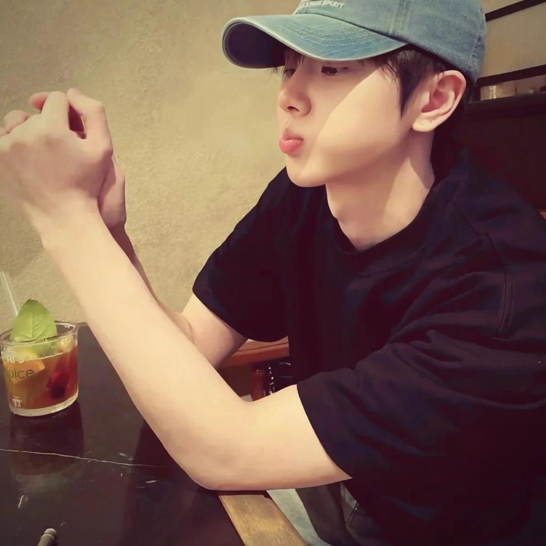 IQiQi