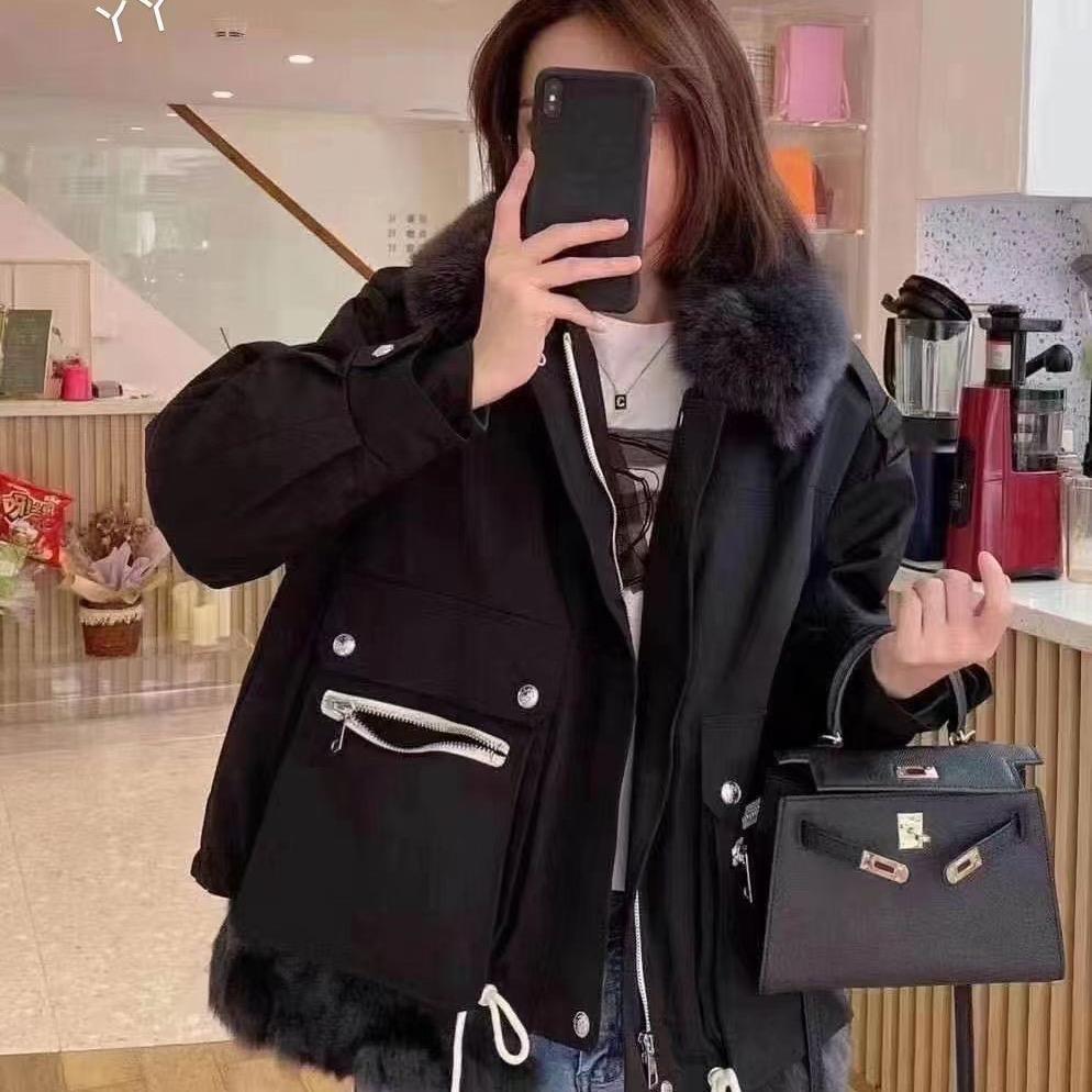 兴烨皮草派克服装批发店