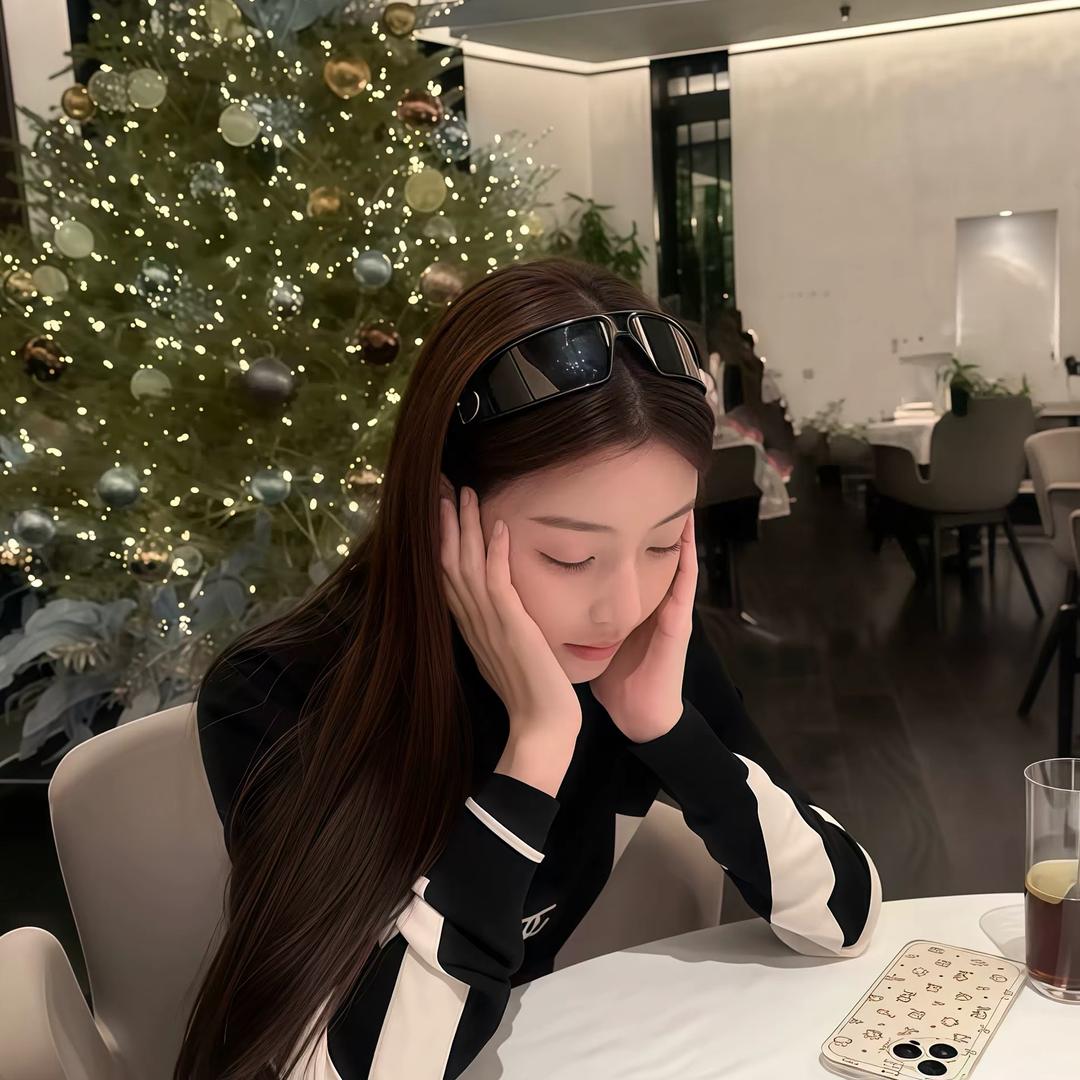 小洁名妆～欣欣