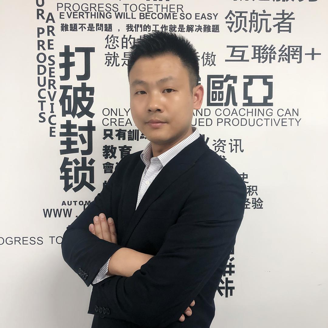 车坛老哥（烧机油）