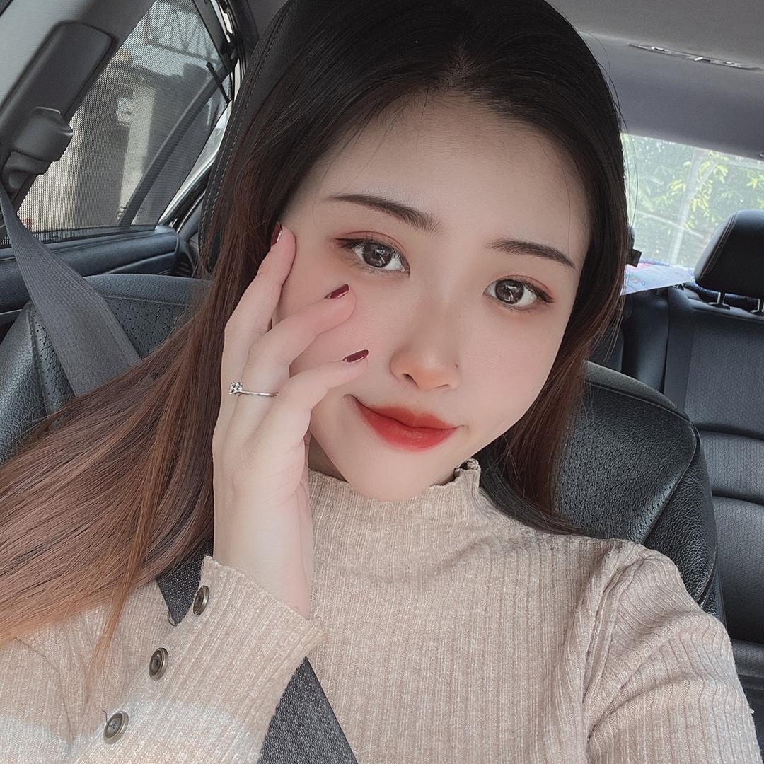 覃哩哩💕🦈🦈🦈