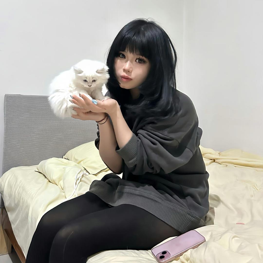 小咪咪一大坨坨坨肉