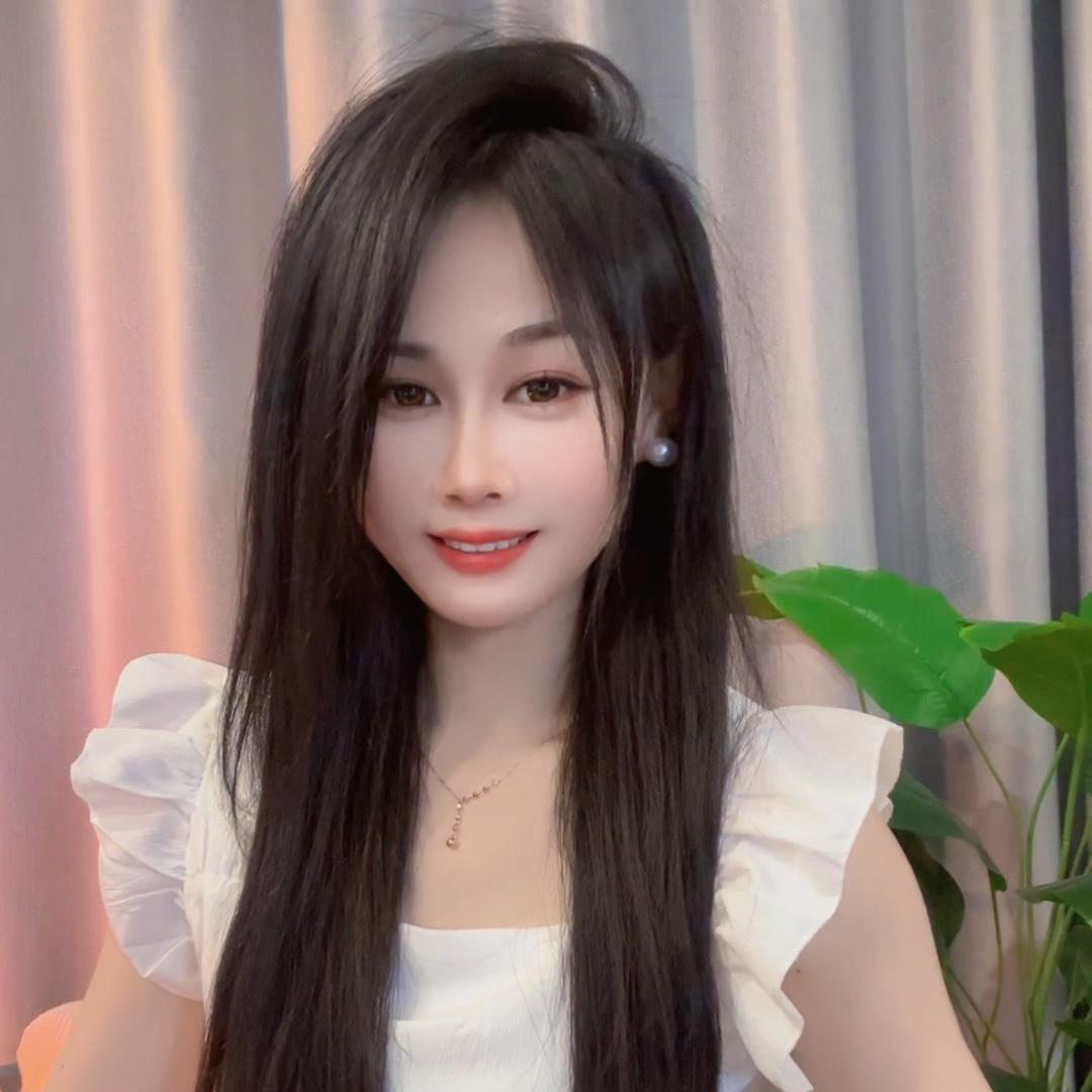 辉辉✨✨