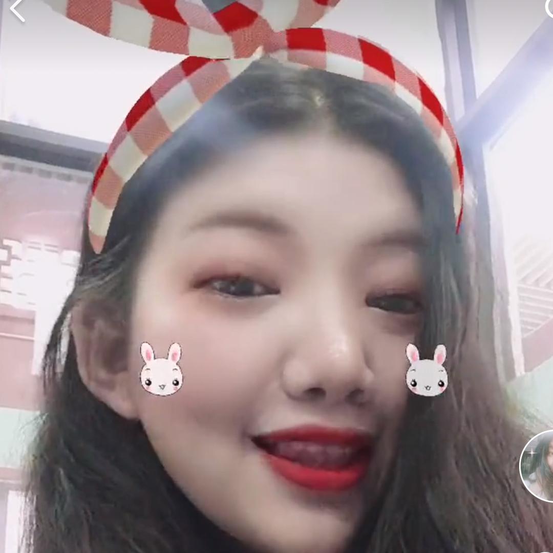 佳佳@