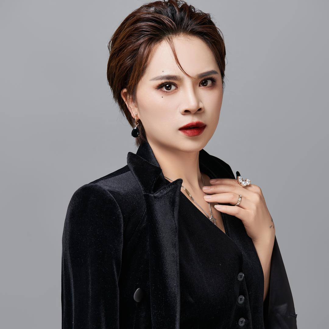 李金秀美业—-笑笑