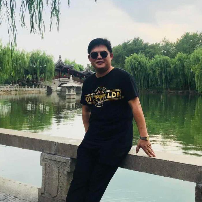 泰兴二奢老男人